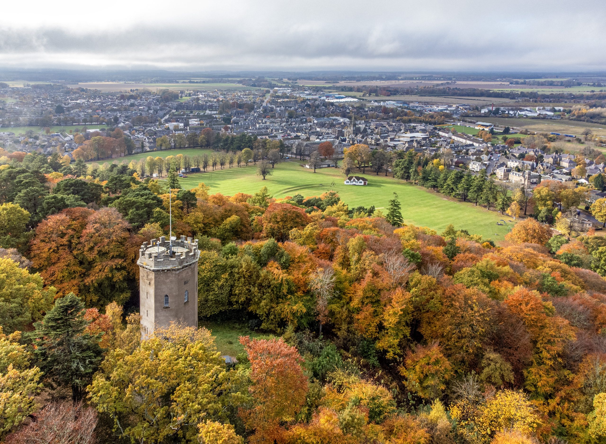 Forres wall calendar 2025 - Image 6